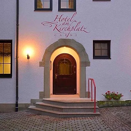 Hotel Am Kirchplatz 3*