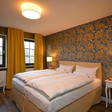 Hotel Am Kirchplatz 3*