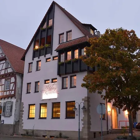 Am Kirchplatz 3*
